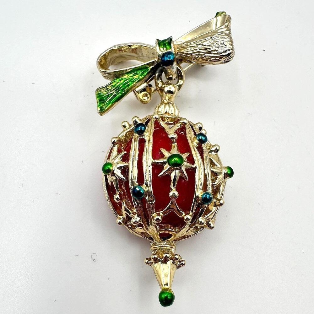 Vintage 80s Christmas Ornament Brooch Red Enamel Gold Tone Bow Pin Jewelry Y2K